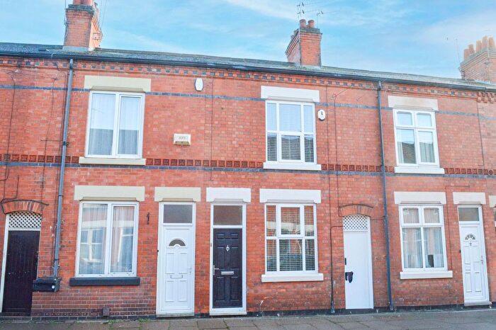 2 Bedroom Terraced House For Sale In Bulwer Road, Clarendon Park, LE2