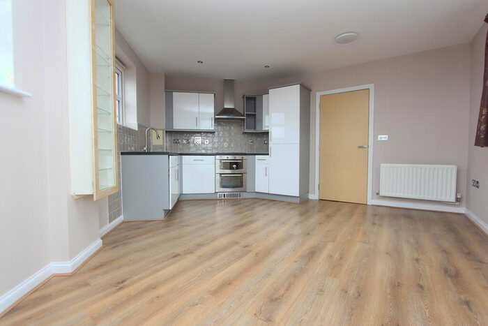 2 Bedroom Apartment To Rent In South Harrow, Middx, HA2