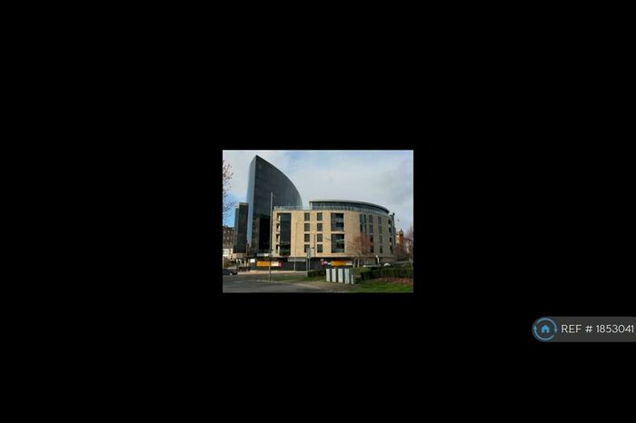 2 Bedroom Flat To Rent In The Gatehaus, Bradford, BD1