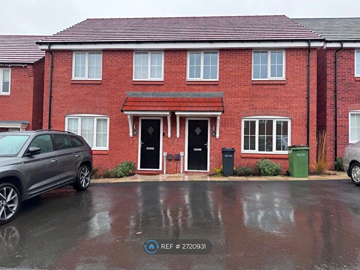 3 Bedroom Semi Detached House To Rent In Bossu Drive, Oadby, Leicester, LE2