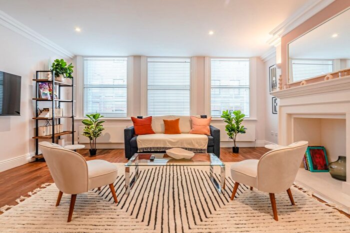 1 Bedroom Flat To Rent In Soho, W1D