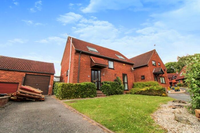 3 Bedroom Detached House To Rent In Downside Close, Blandford Forum, Dorset, DT11