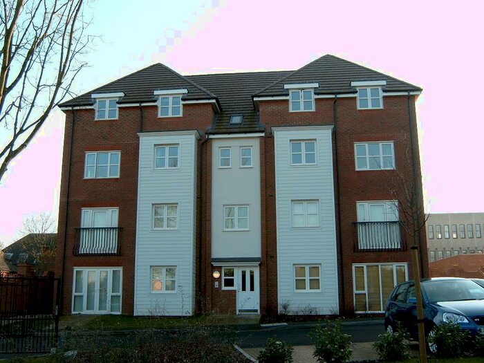 2 Bedroom Apartment To Rent In Shottery Close, Ipsley, Redditch, B98