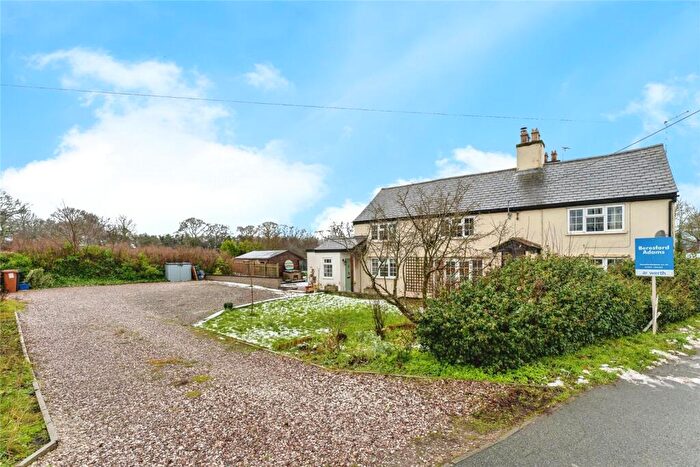 3 Bedroom Semi-Detached House For Sale In Mold Road, Mold, Clwyd, CH7