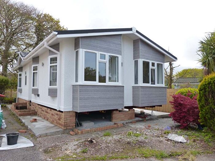 2 Bedroom Mobile/park Home For Sale In Rosewater Park, St Teath, PL30