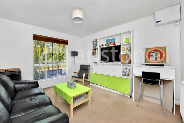 1 Bedroom Flat To Rent In Highbury Grove, Highbury, N5