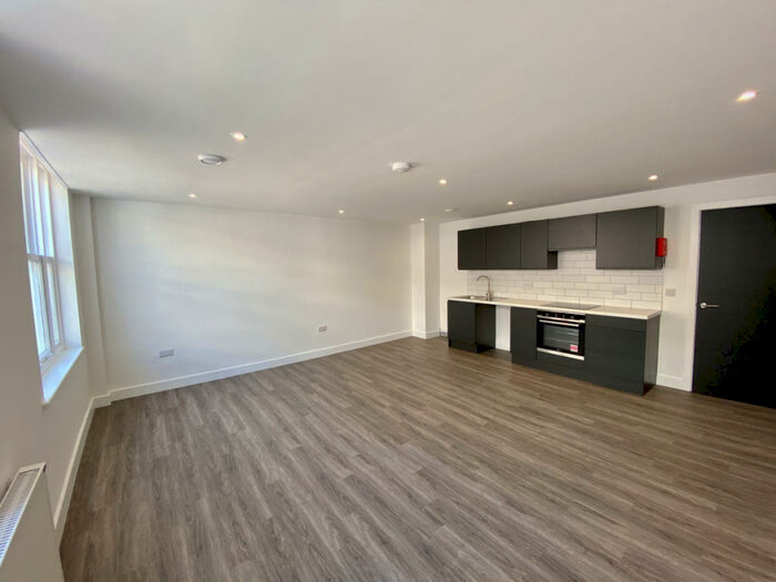 2 Bedroom Apartment To Rent In Great Underbank, Stockport, SK1