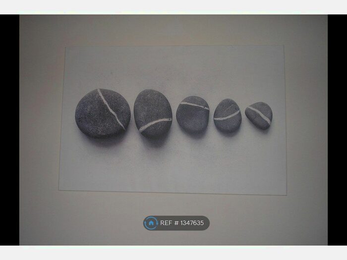 2 Bedroom Flat To Rent In Sang Place, Kirkcaldy, KY1