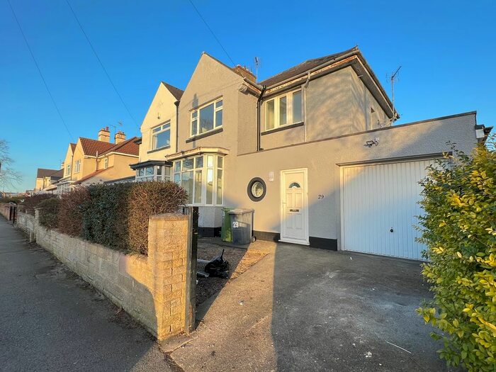 3 Bedroom Detached House To Rent In Fifth Avenue, York, North Yorkshire YO31