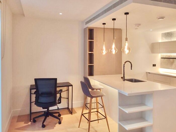 1 Bedroom Flat To Rent In Cascade Way, London, W12