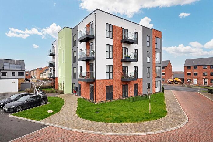 2 Bedroom Apartment For Sale In The Avenue, Corby, NN17