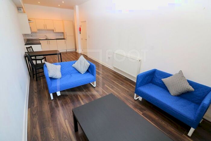 1 Bedroom Flat To Rent In Canal House, Canal Road, Bradford, BD1