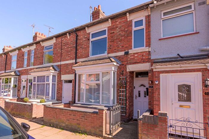 3 Bedroom Terraced House For Sale In Cornwall Road, Kettering, NN16