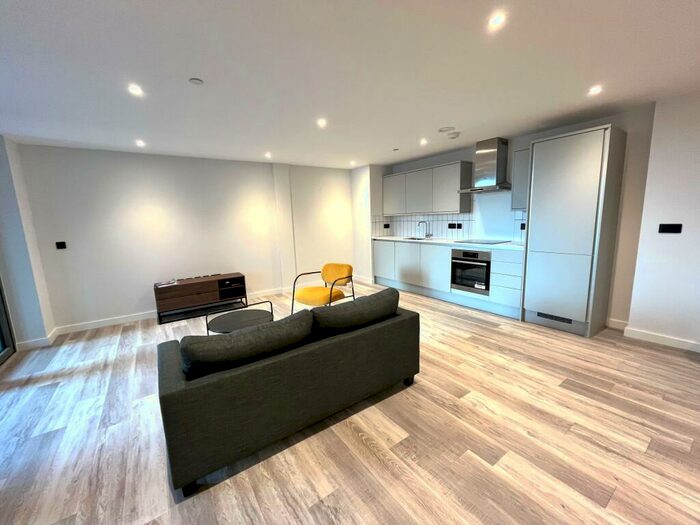 2 Bedroom Apartment To Rent In Apex Lofts, B12