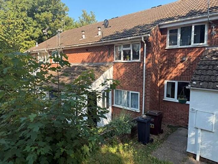 1 Bedroom Maisonette To Rent In Pine Grove, Hempstead., ME7