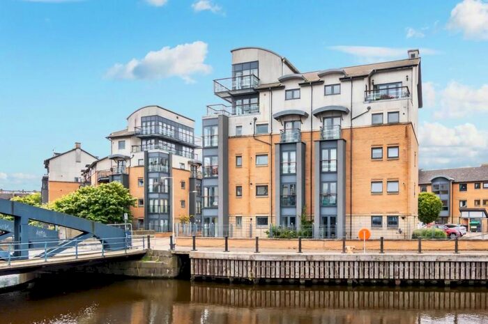 2 Bedroom Flat To Rent In Rennie's Isle, Leith, Edinburgh, EH6