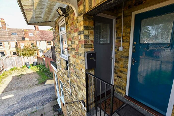 1 Bedroom Flat For Sale In New Road, Ditton, Aylesford, ME20