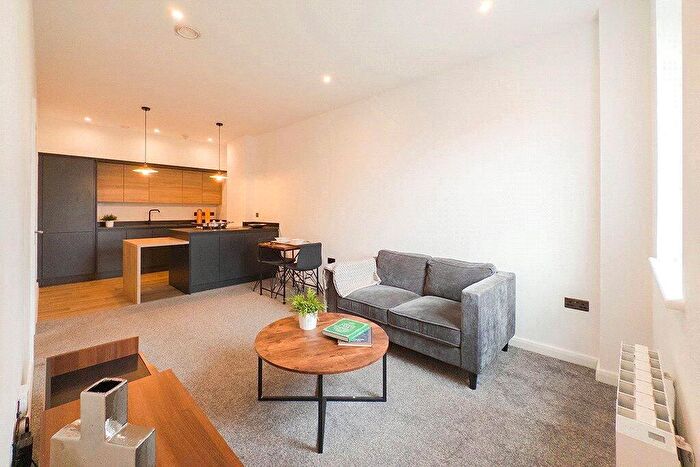 1 Bedroom Apartment To Rent In Stone Cross House, - Churchgate, Bolton, Greater Manchester, BL1