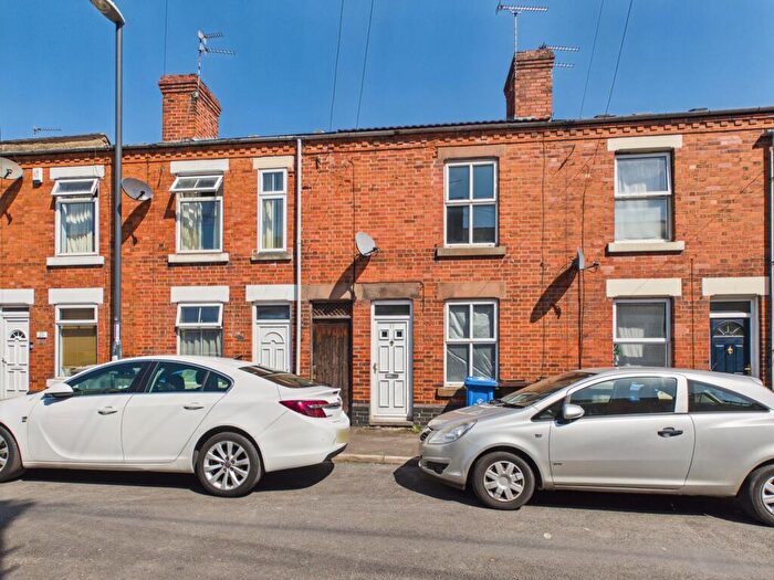 3 Bedroom Terraced House For Sale In Radbourne Street, Derby, DE22