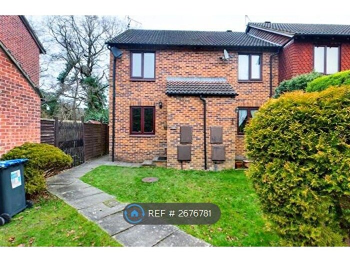 2 Bedroom Semi Detached House To Rent In The Dell, East Grinstead, RH19