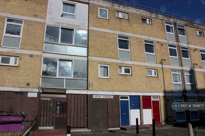 3 Bedroom Flat To Rent In Shoreditch, London, E2