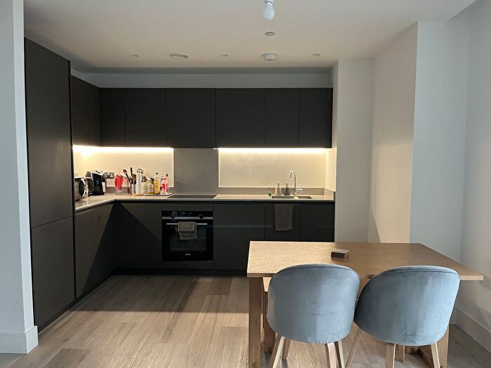 2 Bedroom Flat For Sale In Daneland Walk, London, N17