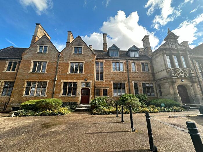 1 Bedroom Flat To Rent In Woolston Close, Abington, Northampton, NN3