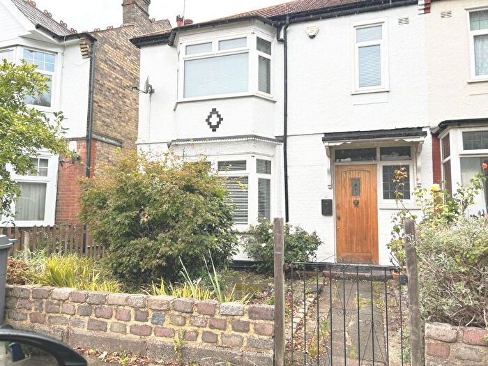 4 Bedroom End Terrace House To Rent In Stanhope Avenue, Finchley Central, N3