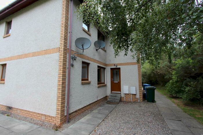 2 Bedroom Ground Flat To Rent In A Murray Terrace, Smithton, Inverness., IV2