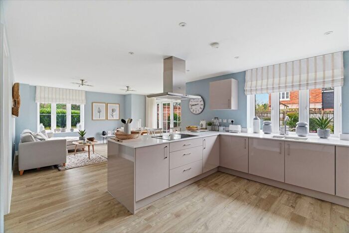 4 Bedroom Detached House For Sale In High Street, Great Abington, CB21