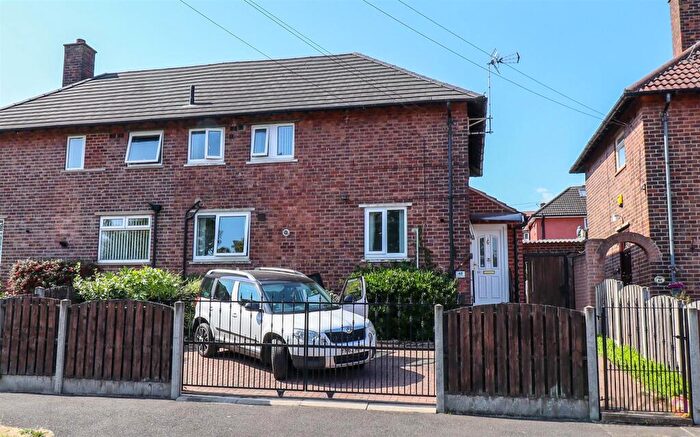 3 Bedroom Semi-Detached House For Sale In Cotleigh Road, Sheffield, S12
