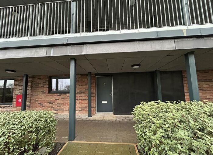 3 Bedroom Apartment To Rent In Saltire Square, Edinburgh, EH5