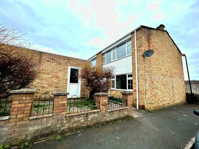 3 Bedroom House To Rent In Jasmin Grove, Lawrence Weston, BS11