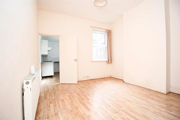 2 Bedroom Terraced House To Rent In Rutland Road, Smethwick, Birmingham, B66