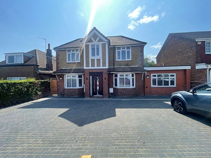 Studio To Rent In Flat, LU4