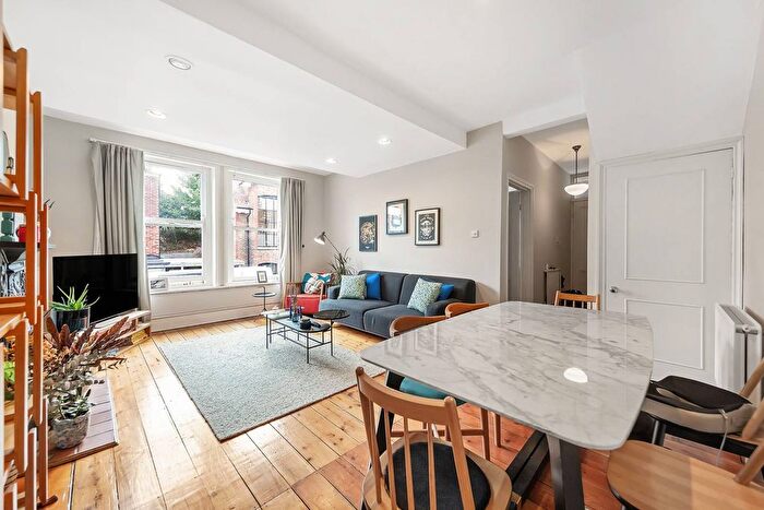 1 Bedroom Flat To Rent In Crookham Road, Parsons Green, London, SW6