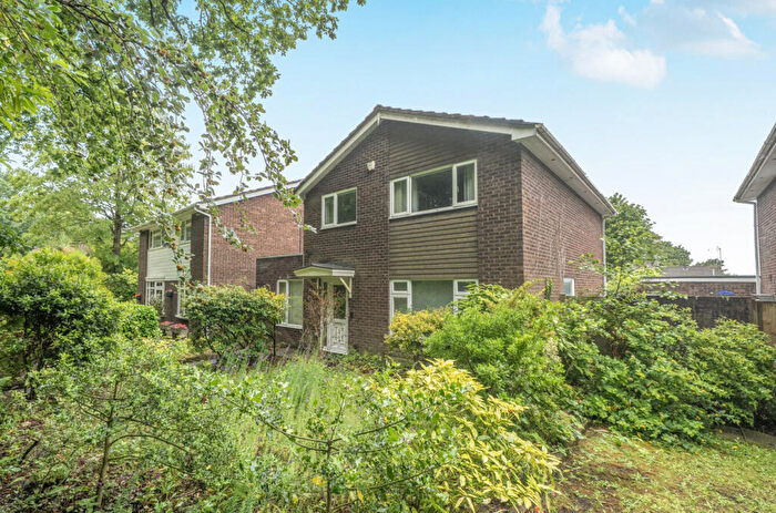 4 Bedroom Detached House For Sale In Coxford Road, Lordswood, Southampton, Hampshire, SO16