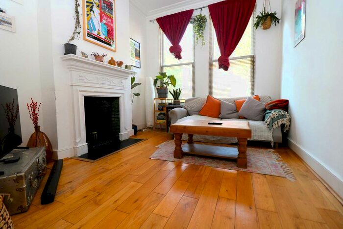 2 Bedroom Flat To Rent In Oakfield Road, London, N4