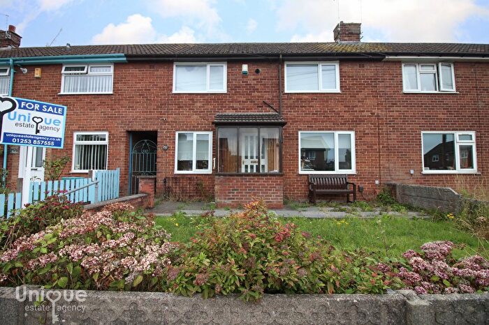3 Bedroom Terraced House For Sale In Dinmore Avenue, Blackpool, FY3