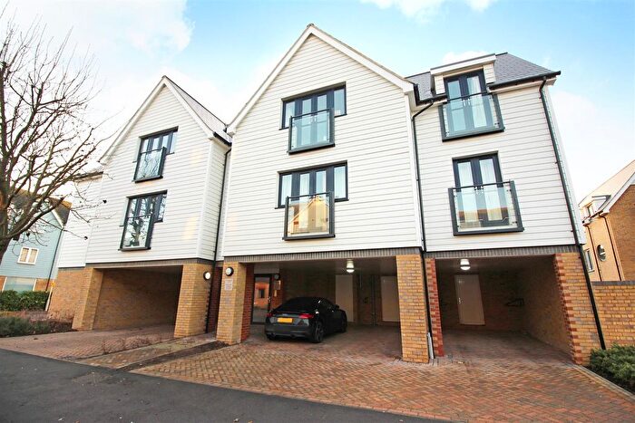 2 Bedroom Flat To Rent In Barton Mews, Westmeads Road, Whitstable, Kent, CT5