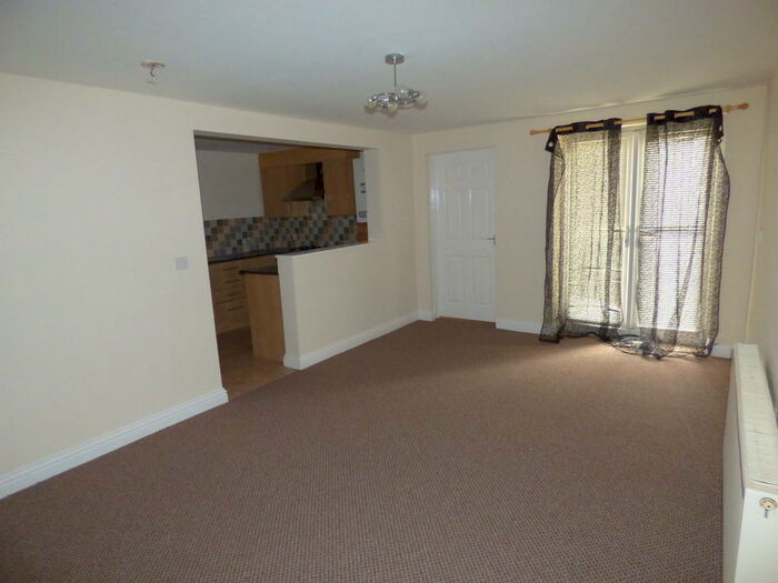2 Bedroom Apartment To Rent In Vine Street, South Shields, NE33