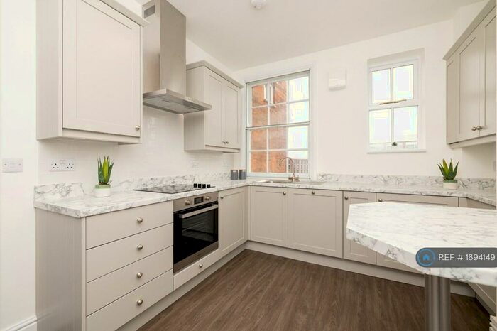 2 Bedroom Flat To Rent In Grove Place, Leamington Spa, CV31