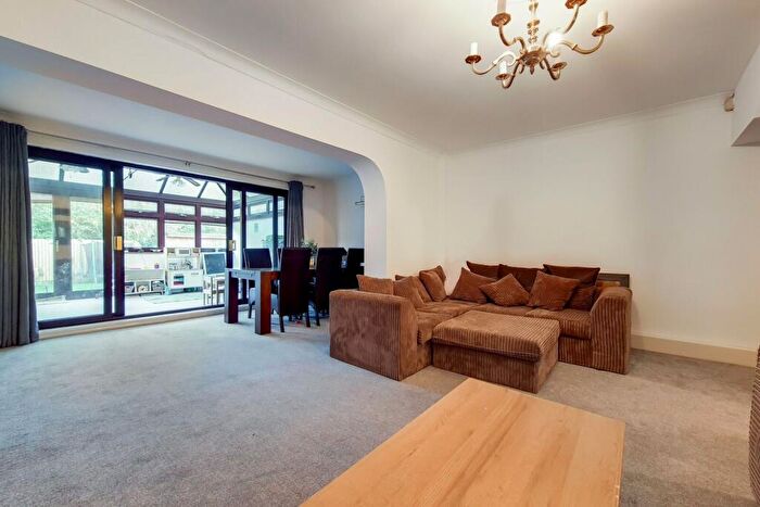 4 Bedroom House To Rent In Guildford Road, Walthamstow, Walthamstow, London, E17
