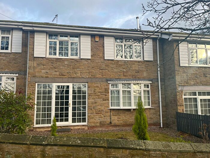 3 Bedroom Town House To Rent In St. Cuthberts Court, Pontefract, WF7