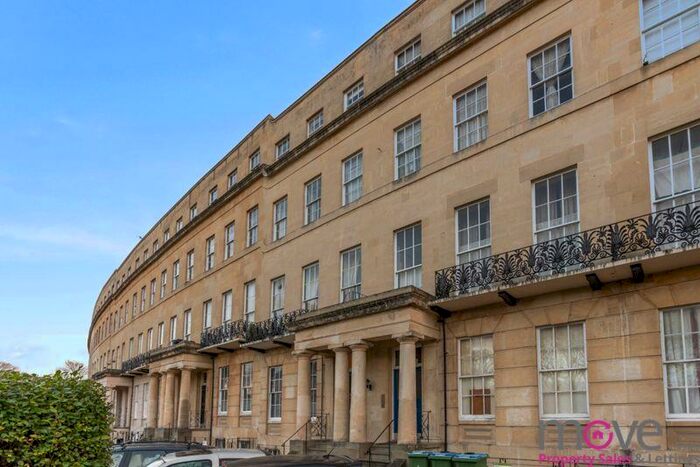 1 Bedroom Apartment To Rent In Lansdown Crescent, Cheltenham, GL50