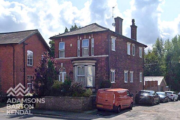 4 Bedroom Detached House For Sale In Bury Road, Oakenrod, Rochdale, OL11