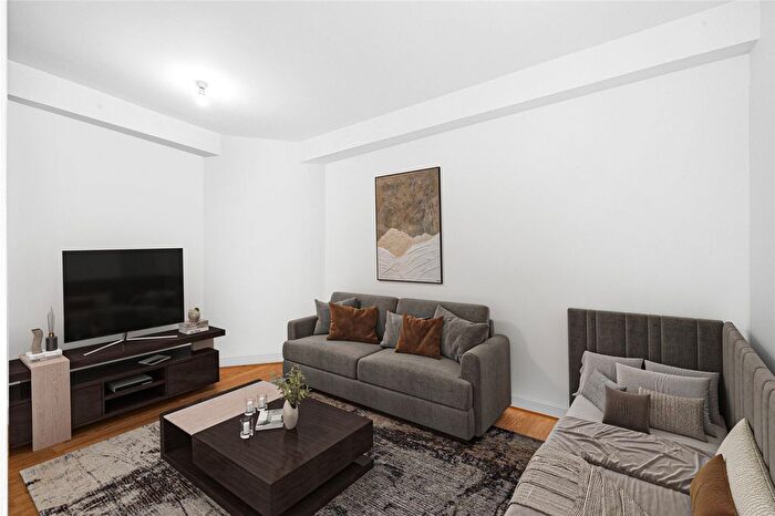 1 Bedroom Flat To Rent In Chelsea Cloisters, Sloane Avenue, SW3