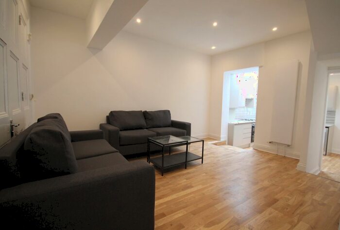 4 Bedroom Terraced House To Rent In Seaford Road, Haringey, N15