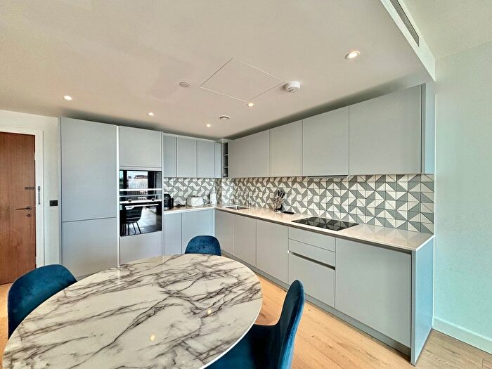 1 Bedroom Flat To Rent In Golden Lane, London, EC1Y