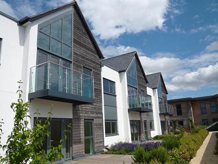 2 Bedroom Apartment To Rent In Park Way, Newbury, Berkshire, RG14
